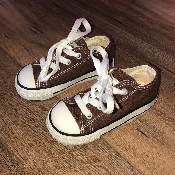 brown toddler converse